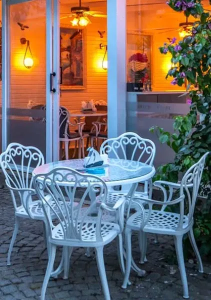 Araz Cafe